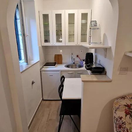 Melody Apartment *